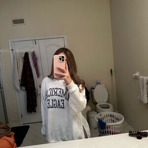 Oversized american eagle white crewneck size xs